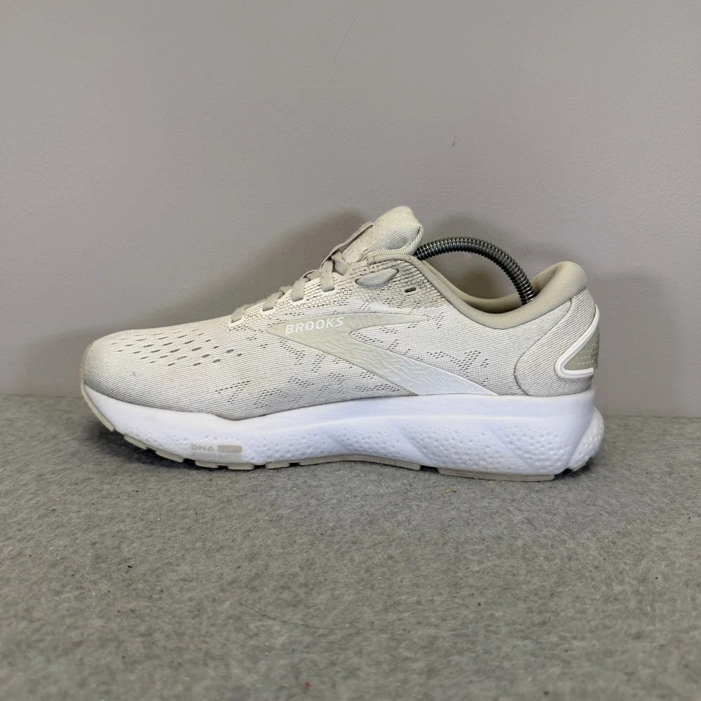Brooks ghost 16